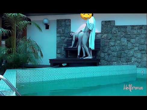 ❤️ Bos mengundang pelayan ke kolam renang, tetapi tidak bisa menahan panas Porno pada kami id.91sesex101.top ❤